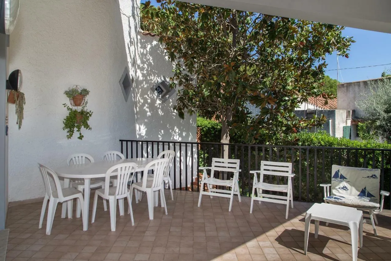 Villa Iaia Fontane Bianche 0*,